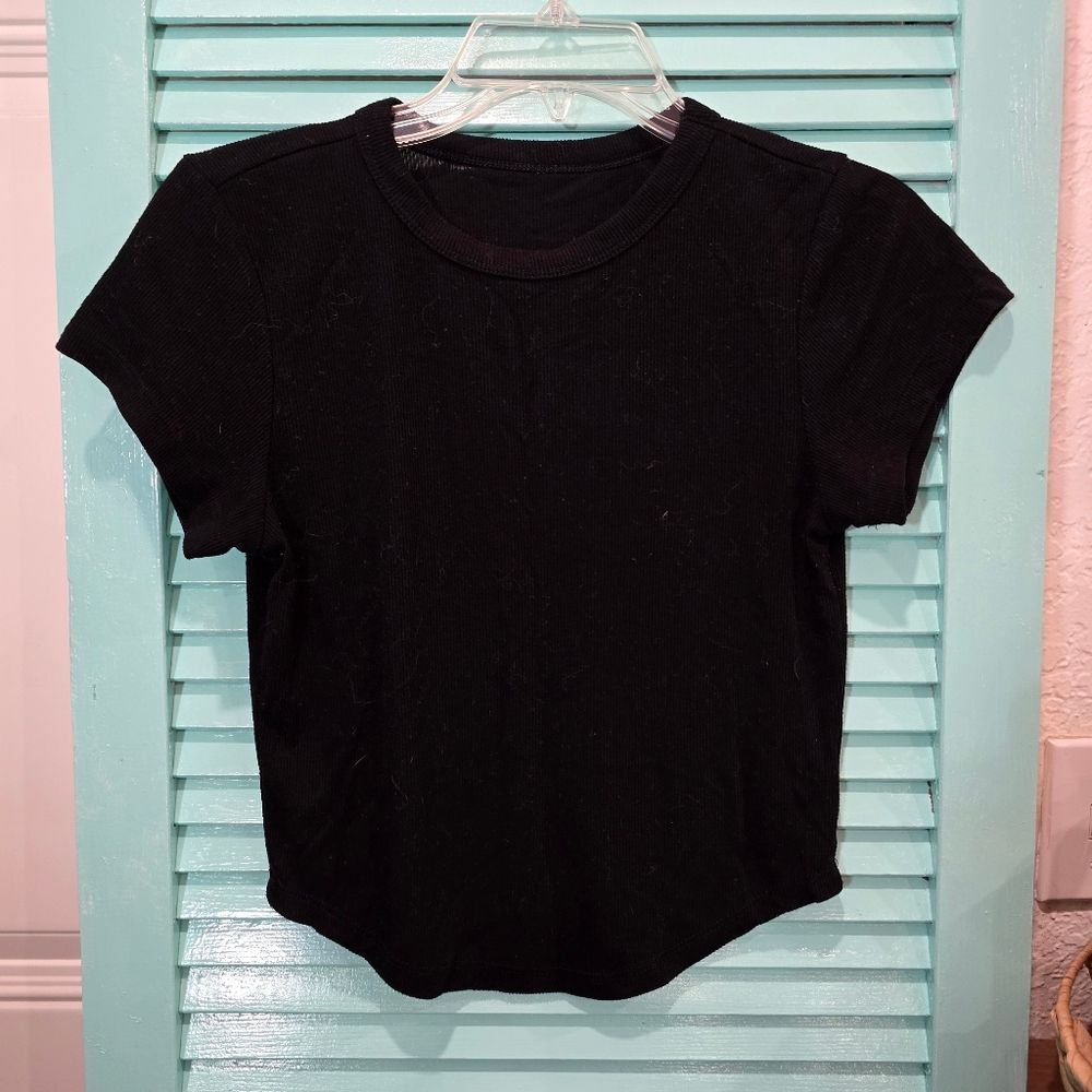 Cropped Black T-Shirt